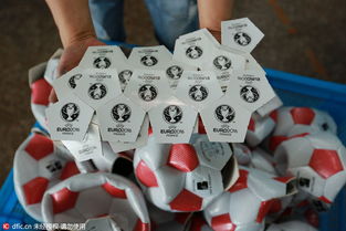 車間生產(chǎn)線 歐洲杯體育用品的誕生之旅